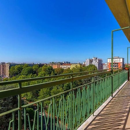 Sunny & Updated Flat With Panoramic City View 50M From M4 Stop 밀라노 외부 사진